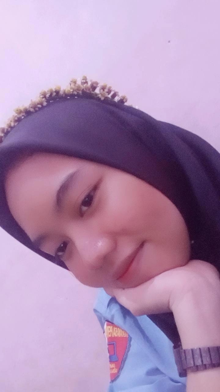 Silviana Dava as a XI RPL 1 Student!